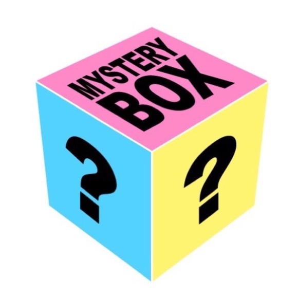 5 Graphic T-Shirt Lot Random VTG Sports Bands Movies Pop Culture Streetwear euc - Picture 2 of 2